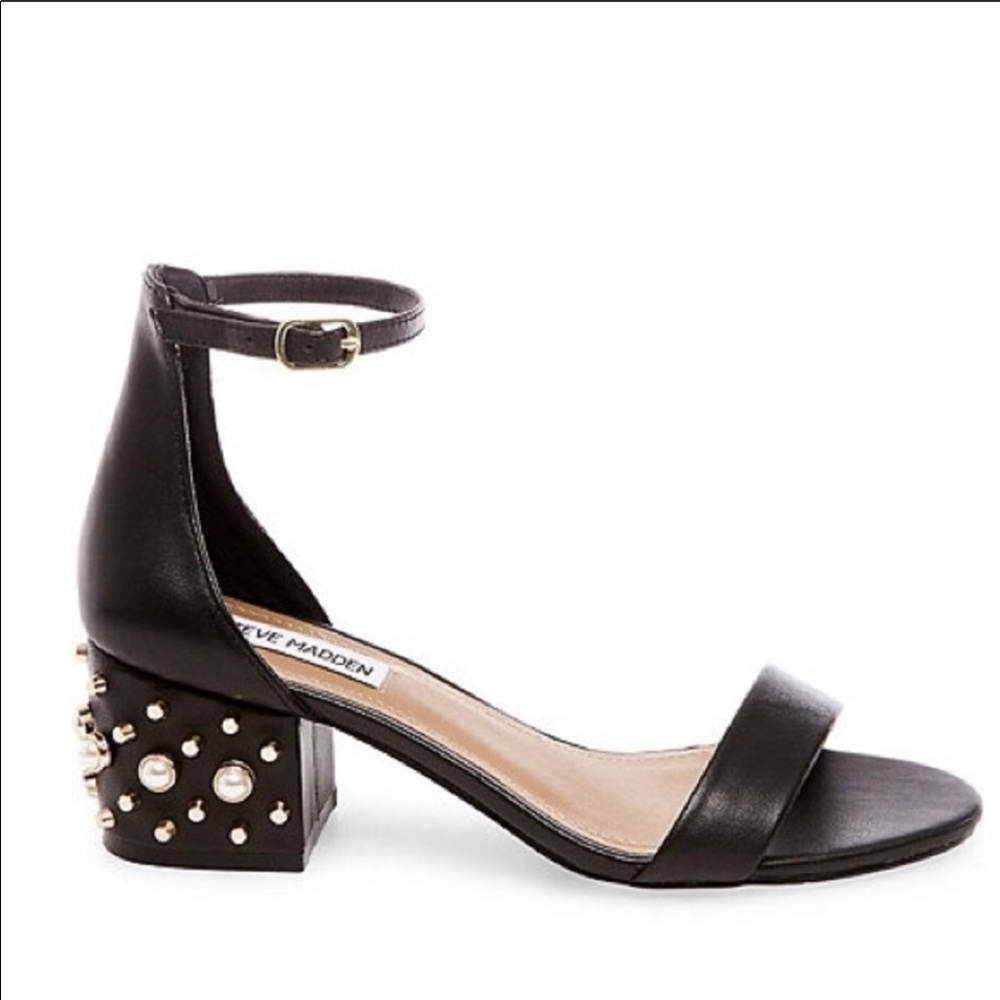 Black Sandal